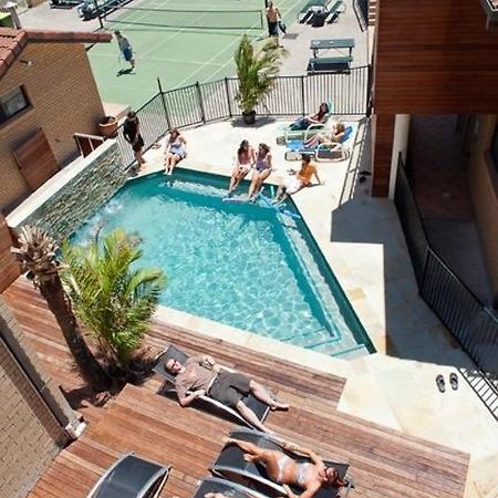 Maxmee Backpackers Resort Χρυσή Ακτή Εξωτερικό φωτογραφία
